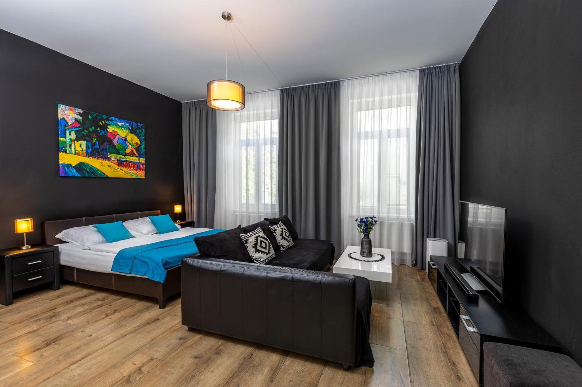 Skackava - Beautiful New Apartment In Direct Centrum, 24H Self Check-In Banska Bystrica Luaran gambar